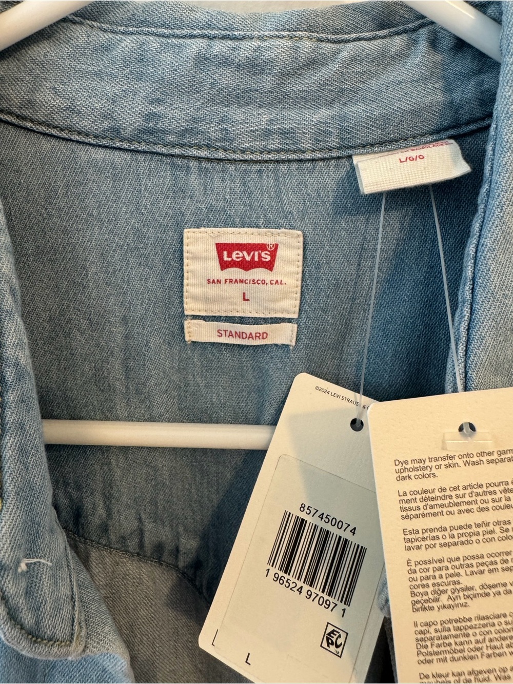 Levis Standard Western Denim Shirt Button Down Size Large Light Wash NWT - Picture 2 of 4